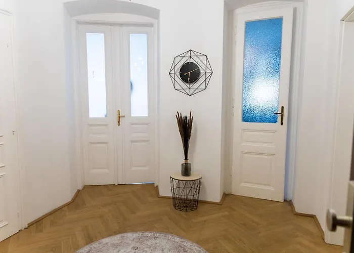 Appartement Schoenbrunn Palace Luxury 5 Min Walk