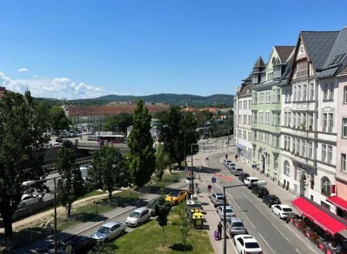 Schoenbrunn Palace Luxury 5 Min Walk * Wenen